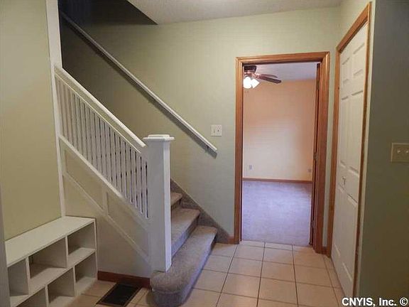 4th image of 18 Wilna Ave