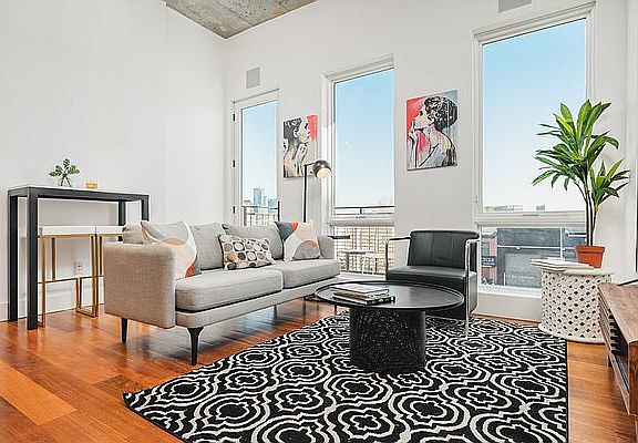 3rd image of 363 McGuinness Blvd #6F