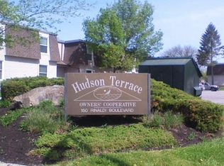 166A Rinaldi Blvd, Poughkeepsie, NY 12601