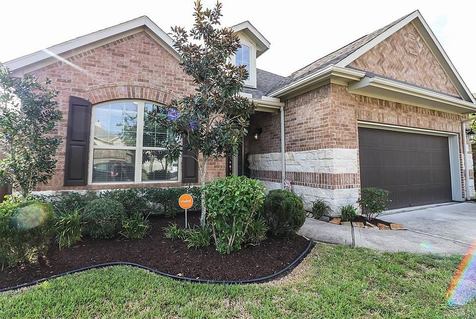 1st image of 4848 Palomar Ln