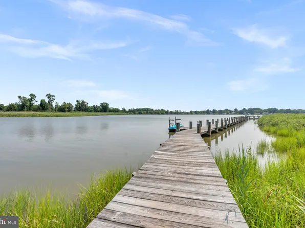 216 Mainsail Dr, Stevensville, MD 21666