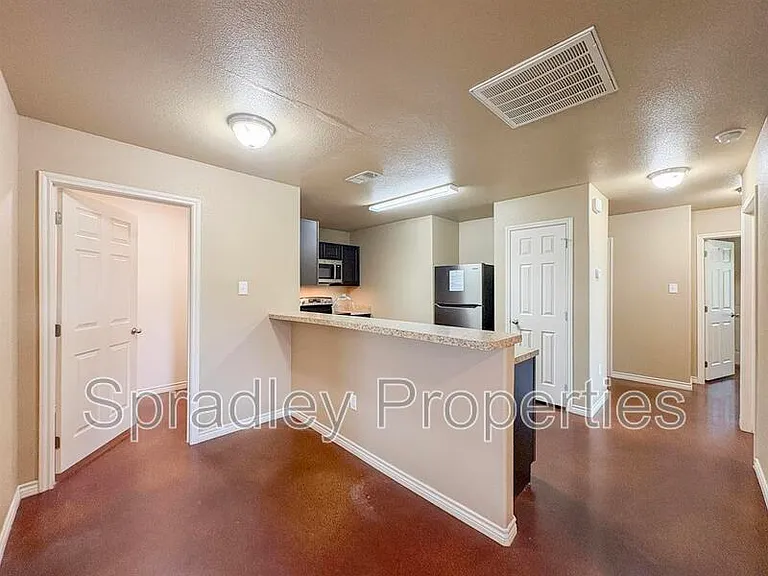 1513 Brady Way — Photo 4