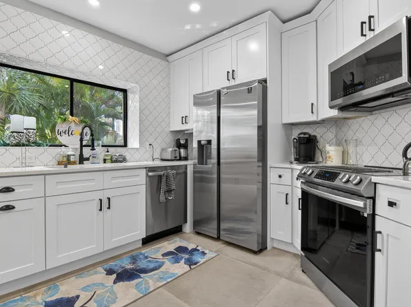 1143 Duncan Circle Unit 104, Palm Beach Gardens, FL 33418