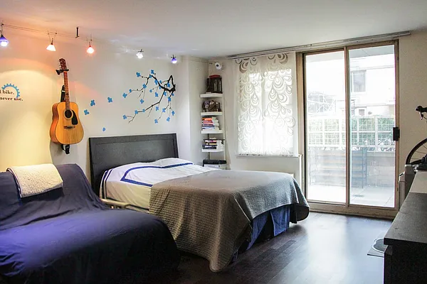 Rented by Compass | media 30