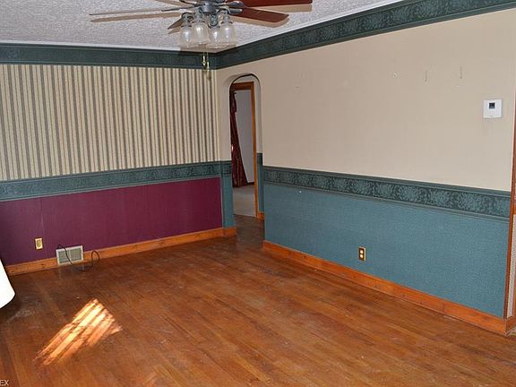 5th image of 723 Washington Ave