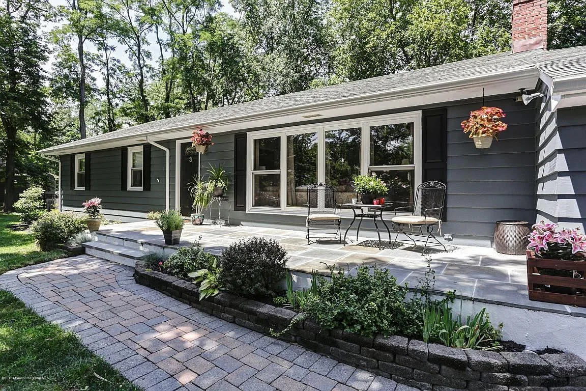 3 Deer Ln photo 1