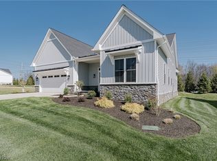 6469 N Cobblestone Rd, Cleveland, OH 44143