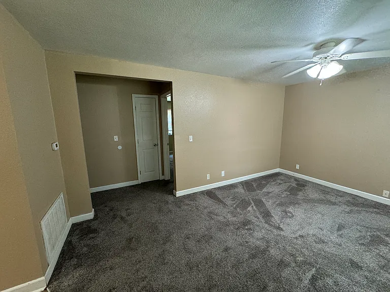 1011 W 24th St #1011 — Photo 68