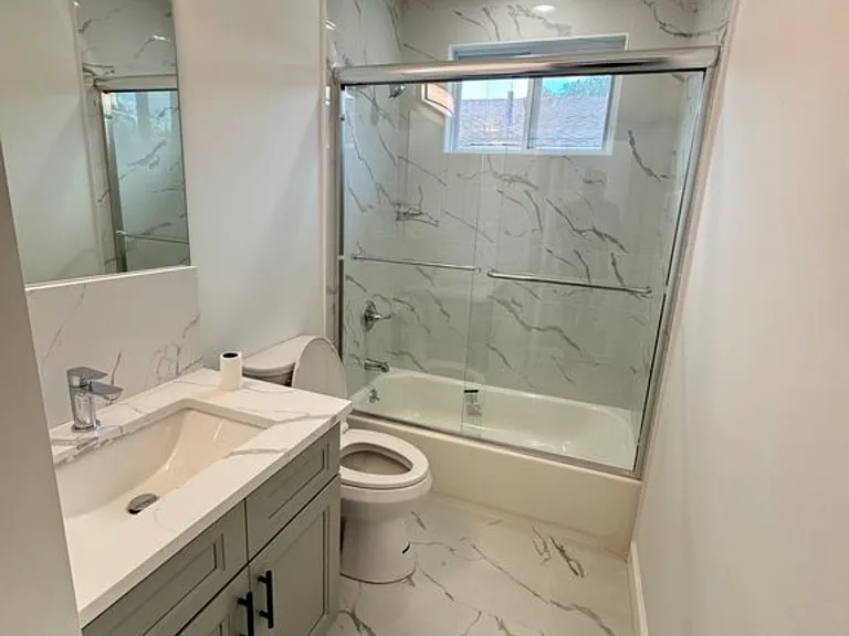 457 Home Ave #2 — Photo 11