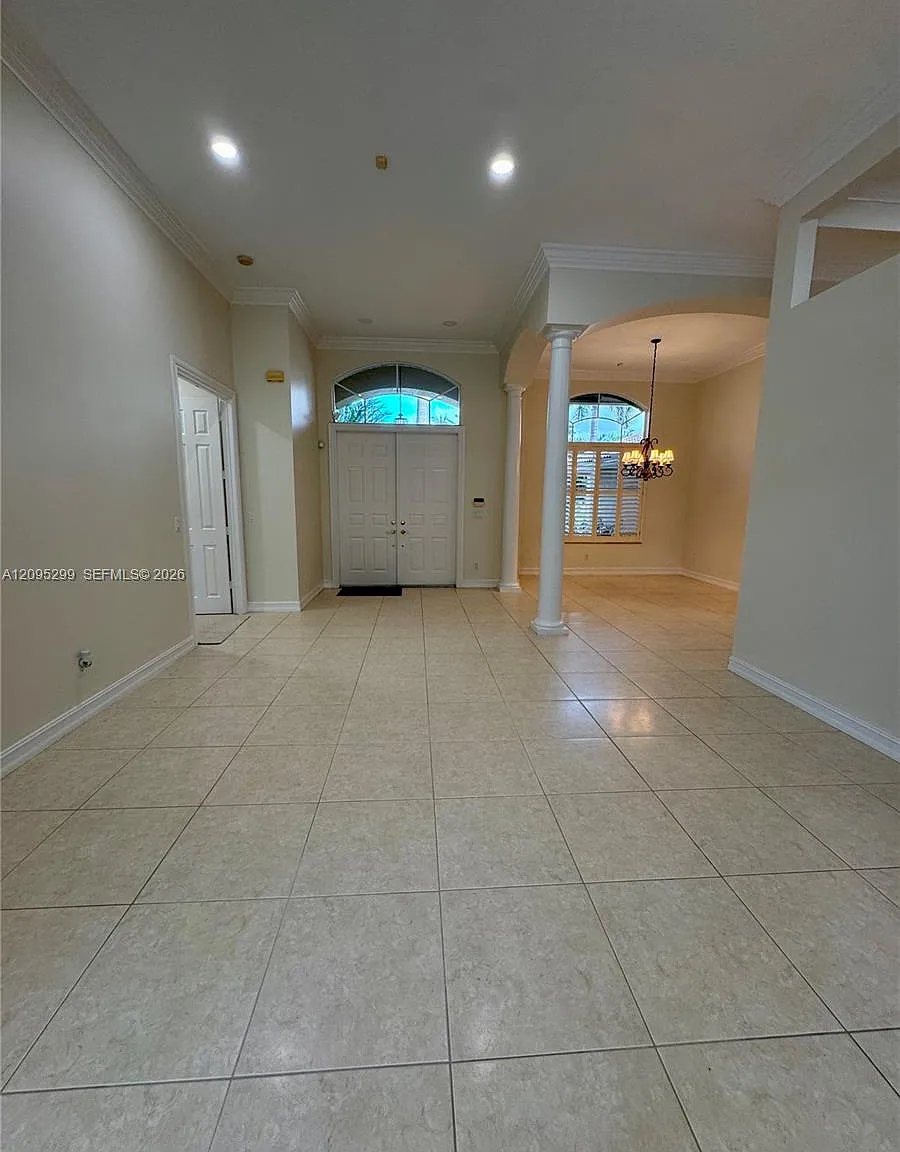 11051 Canary Island Ct — Photo 4