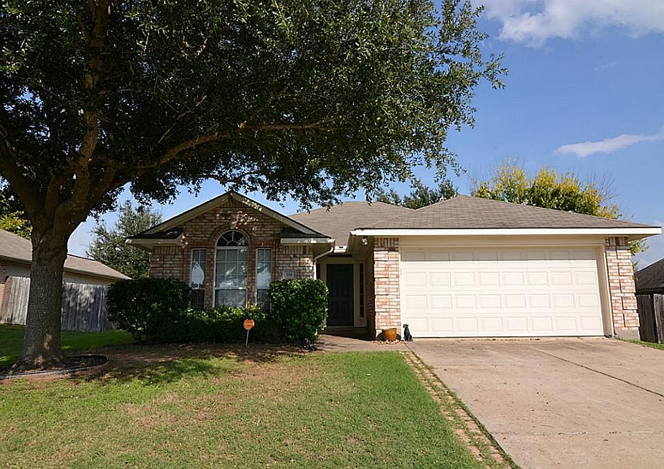 1st image of 114 Lonesome Dove Dr