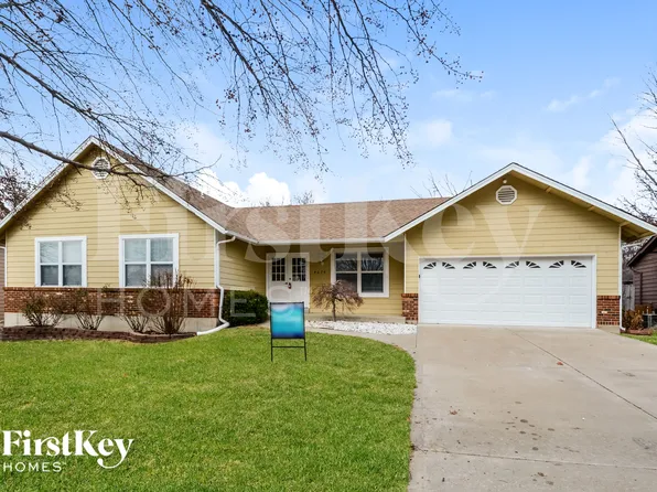 4674 Peggyann Dr, Saint Charles, MO 63304