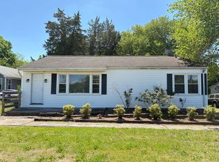 1122 E Fairfield Rd, High Point, NC 27263