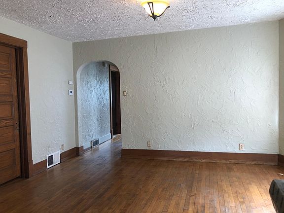 3rd image of 2856 N Downer Ave