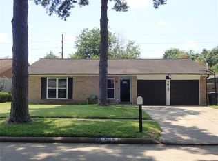 7615 Bubbling Spring Ln, Houston, TX 77086