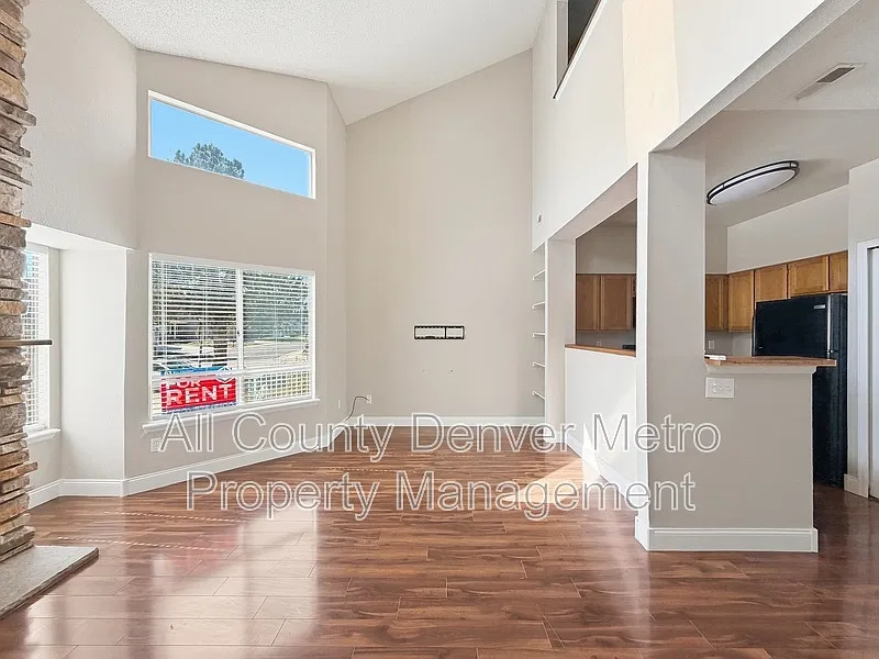 2 bed, 2.5 bath, 1235 sqft, $2,285 — Photo 4