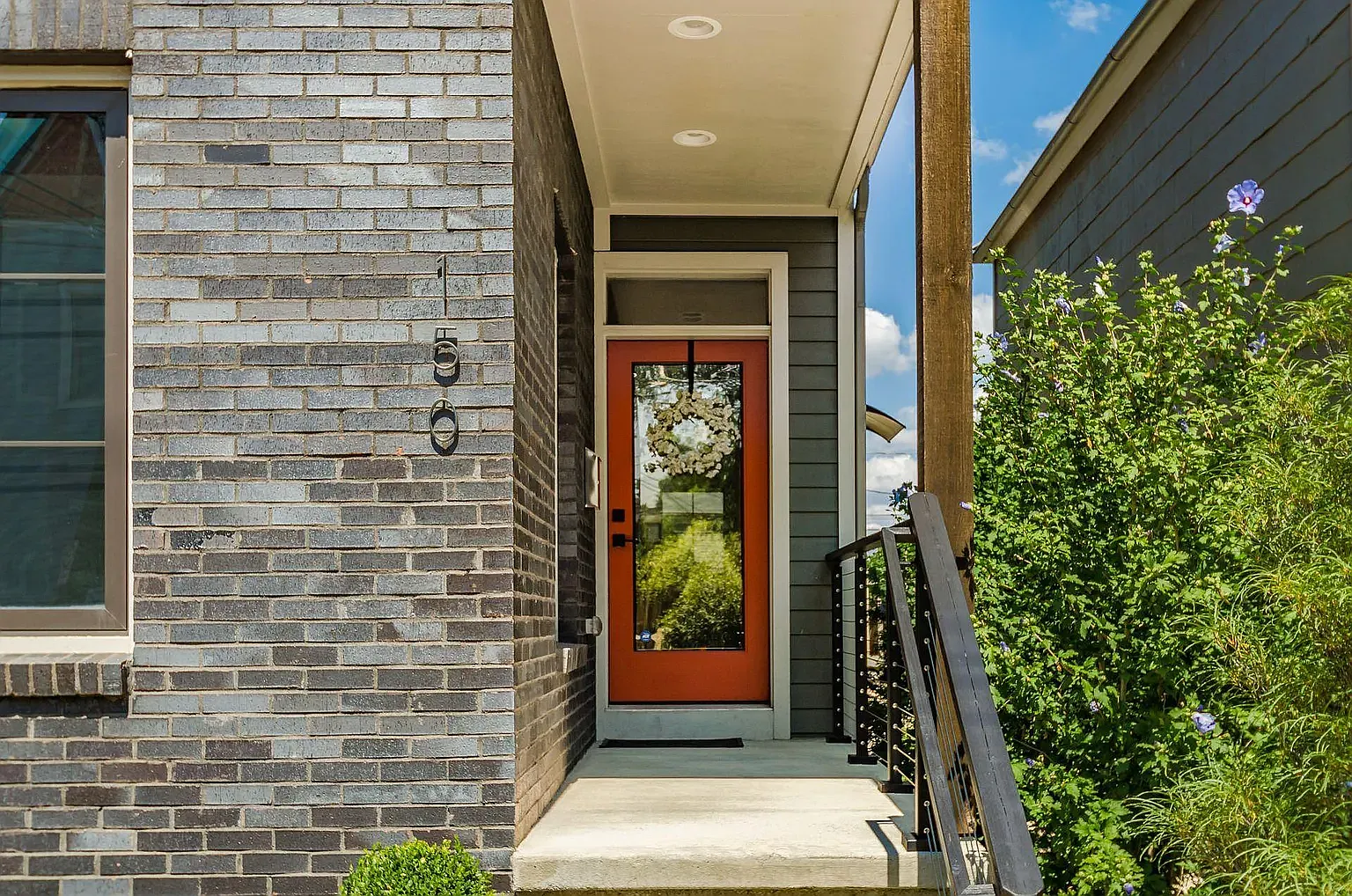 150 Detroit Ave — Photo 1