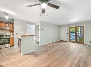 83 Mayfield Rd #83, Bedminster, NJ 07921