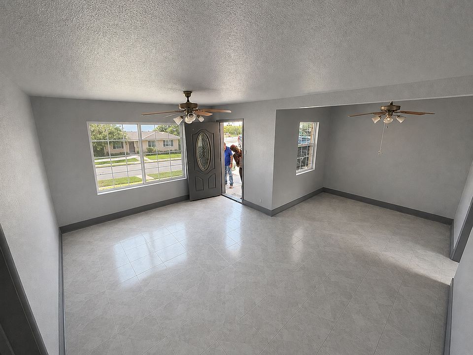 1st image of 609 Barcelona Dr #A