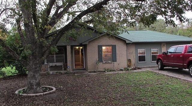1st image of 804 Charleston Blvd