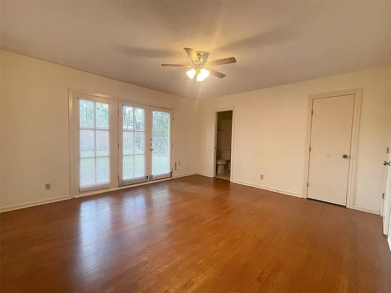 9655 Meadowcroft Dr — Photo 9