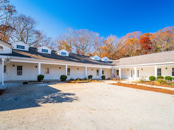2nd image of 1154 Poquonnock Road #3