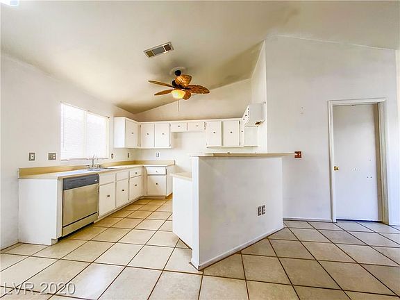5th image of 4163 Heller Dr