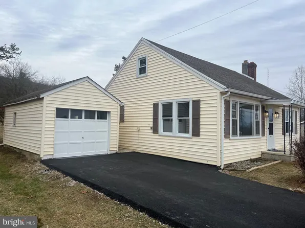 7140 Slabtown Rd, Waynesboro, PA 17268