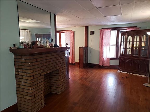 3rd image of 73 Baldwin St