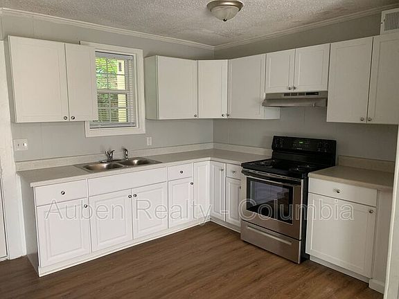 5th image of 1615 Lilac Ln Unit A