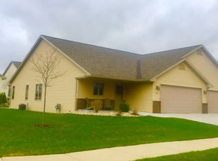 130 N Clark St, Kimberly, WI 54136
