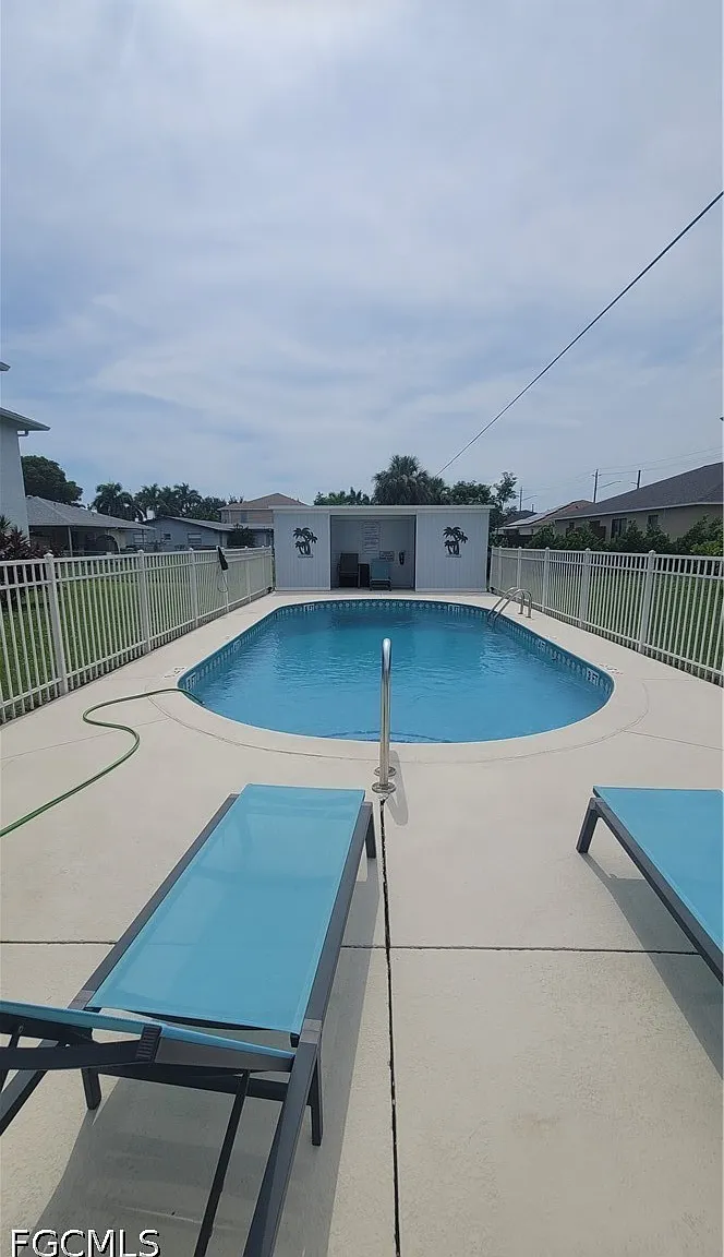 2 bed, 2.0 bath, 1308 sqft, $1,500 — Photo 2