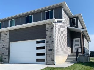 5043 W Amarillo Dr, Lincoln, NE 68528