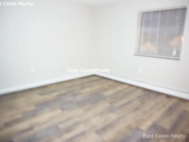 12 Cottage Ct #12 — Photo 3