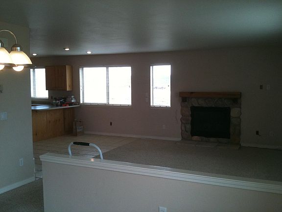 3rd image of 6132 Kingsford Ave
