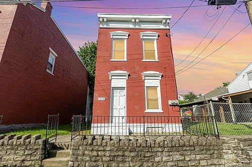 1120 Putnam St #1 Photo 1