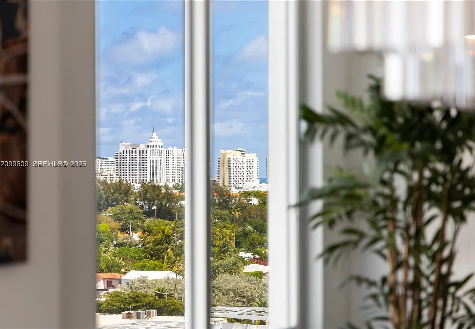 Mirador 1000 Condo — Photo 4