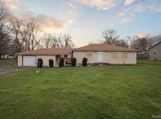 897 Oak St, Lennon, MI 48449