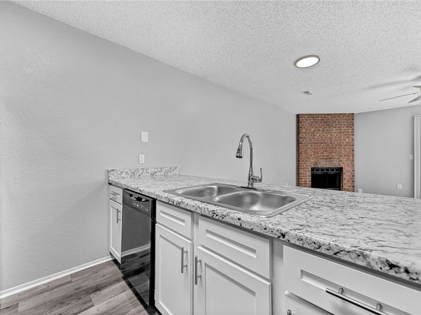 fayetteville-arkansas-448601819 picture