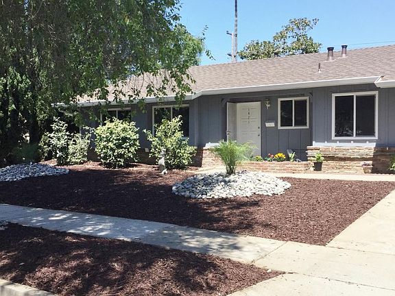 2nd image of 1471 Princeton Dr