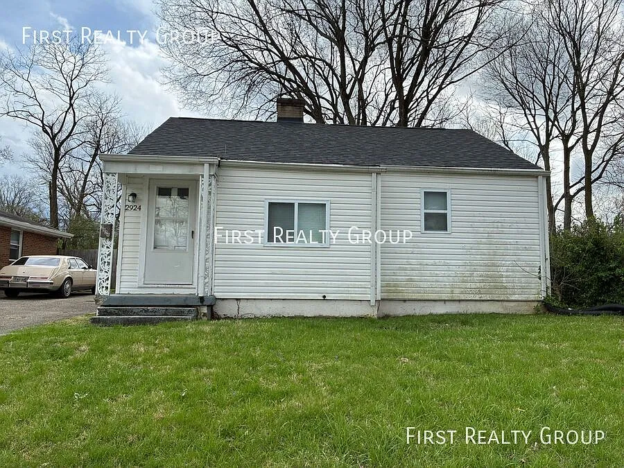 2924 Preston Ave photo 1