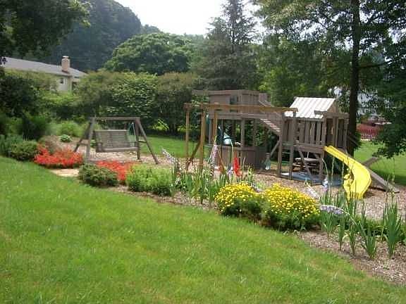 Go to www.coxwebsite.net/house/index.htm for all photos and some video.