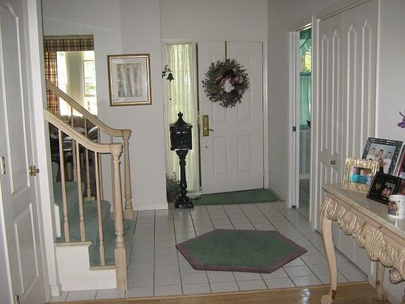 4th image of 52 Woodlands Dr