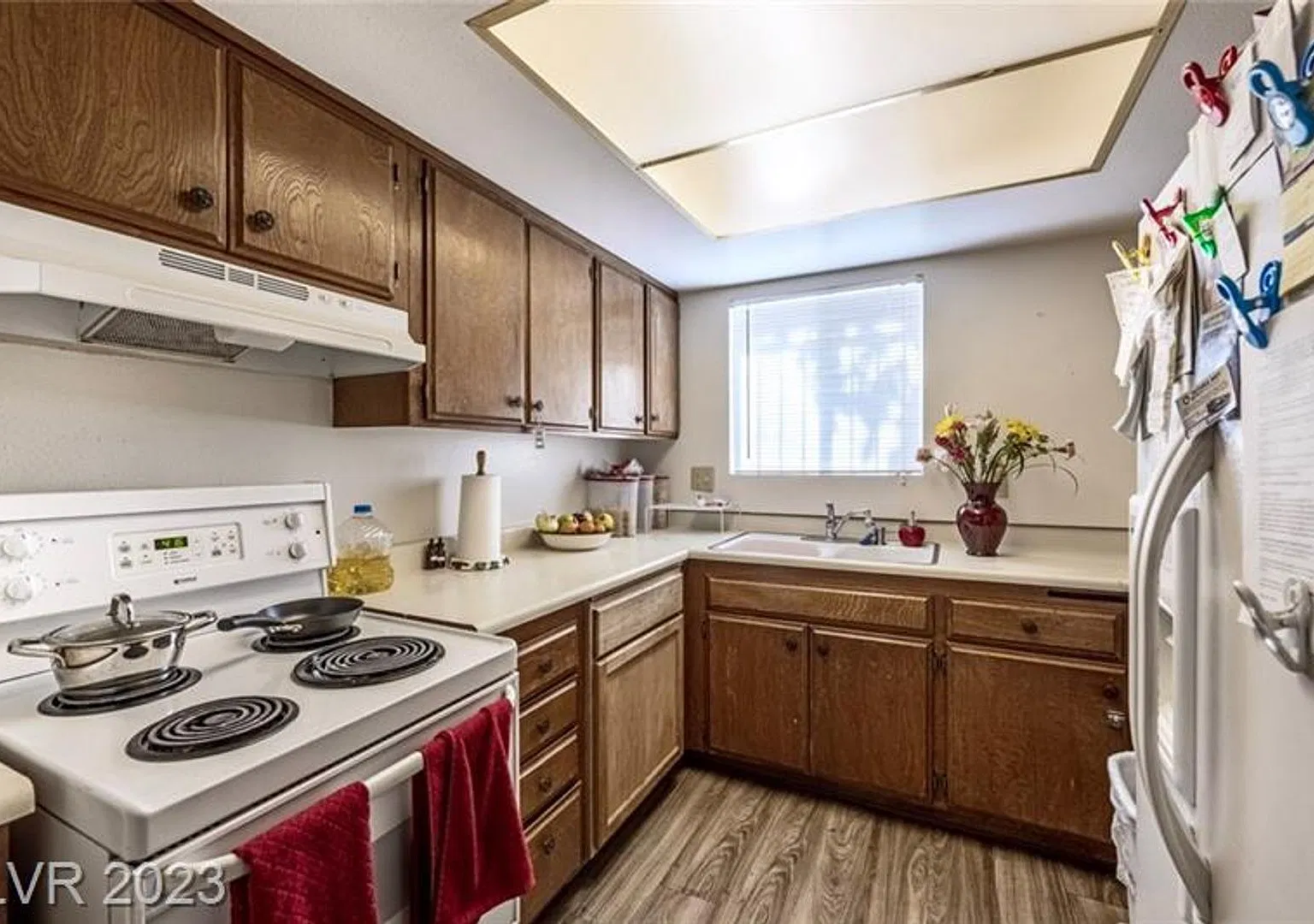 Cute Single Story Townhome — Photo 2