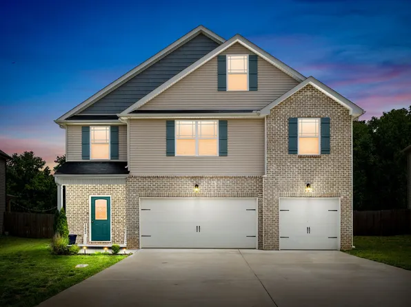 1252 Black Oak Cir, Clarksville, TN 37042