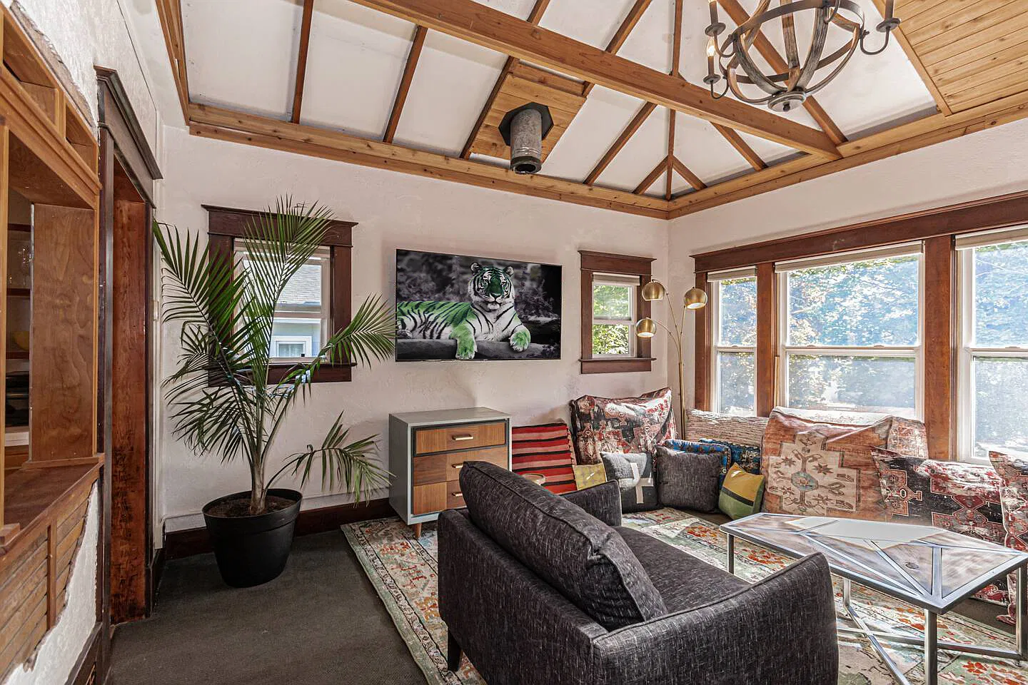 3 bed, 1888 sqft, $1,800 — Photo 3