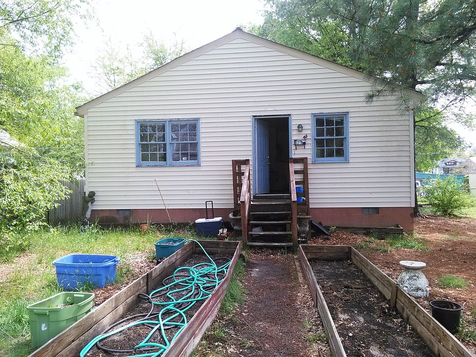 1st image of 5218 Parker St