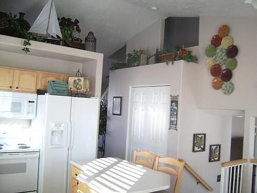 3rd image of 1540 N 180 W