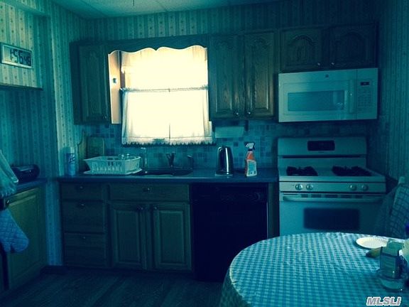 3rd image of 9245 219th St