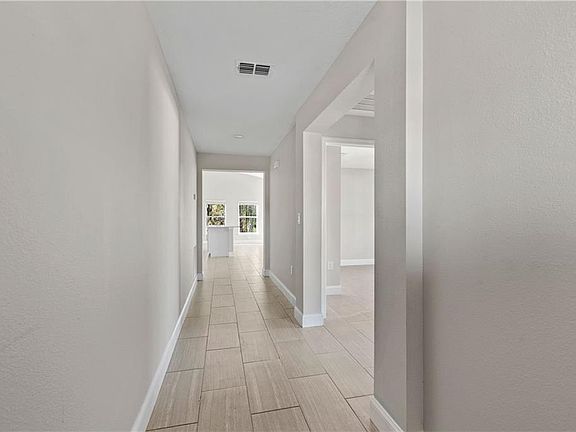 3rd image of 2427 Whitehorse St